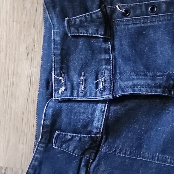 NYE Butt Lifter Jeans - Picture 2 of 10